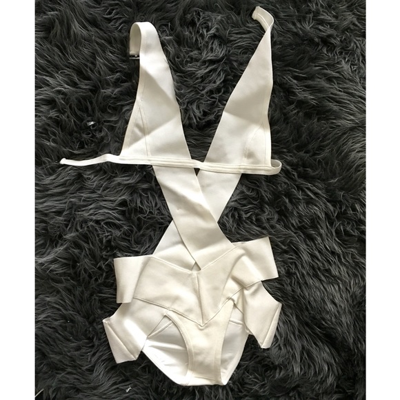 M-On the tight side bandage swimsuit - Picture 5 of 5